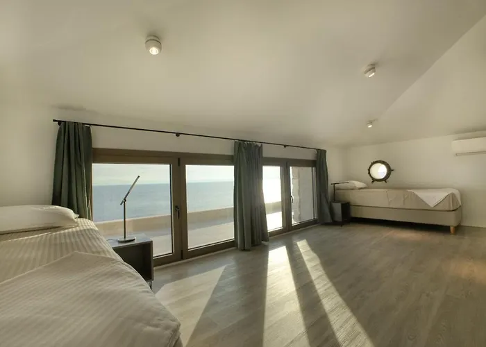 Eosea Selene Villa
