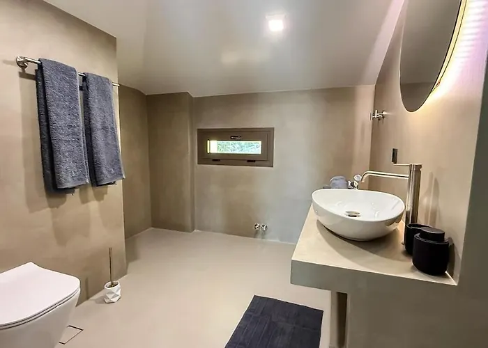 Eosea Selene Villa