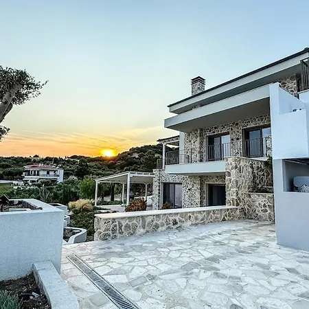 Eosea Selene Villa Ierissós