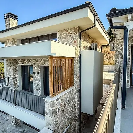 Villa Eosea Selene *