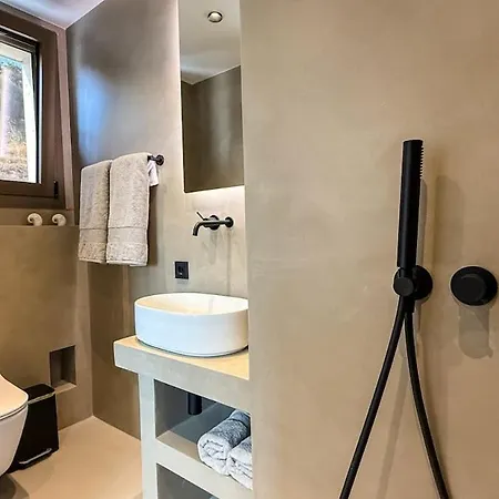Eosea Selene Villa