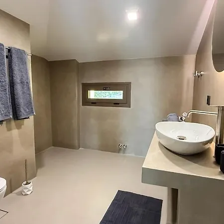 Eosea Selene Villa