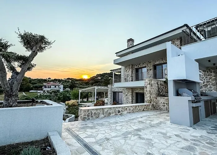 Eosea Selene Villa Ierissós