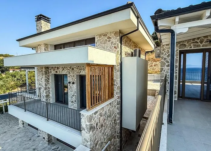 Villa Eosea Selene *